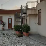 Bouganvilla Cefalù