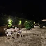度假居 Bouganvilla 切法卢